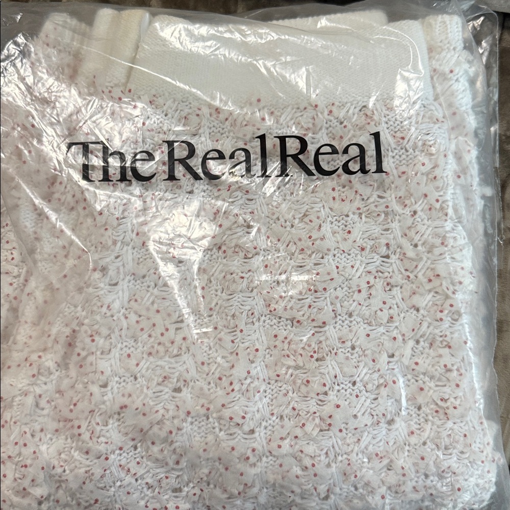 Chanel NWT Authentic Bloomingdale's Cream Skirt Sz 40 cream w red tiny dots - Picture 14 of 14